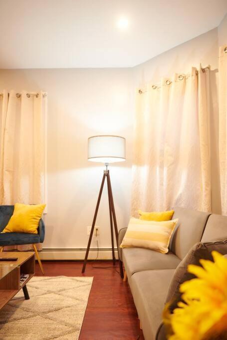 Cozy Apartment 2Nd 10Min Walk Downtown And City View Providence Luaran gambar